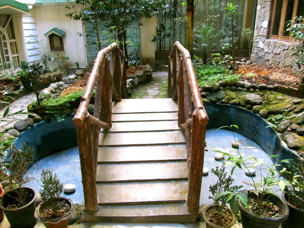 Hotel Alpine Crest Gangtok Esterno foto