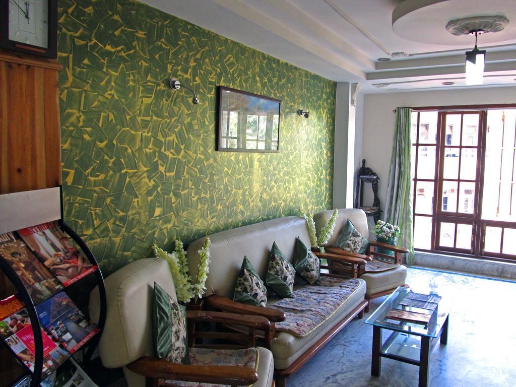 Hotel Alpine Crest Gangtok Esterno foto
